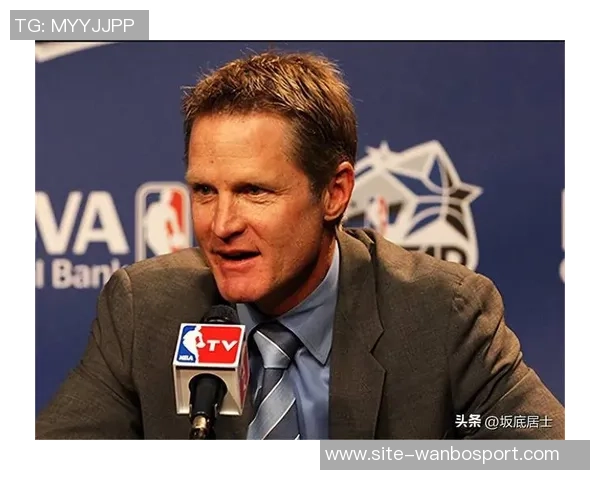 科尔称赞库明加成长显著关键时刻主动示意不该出手